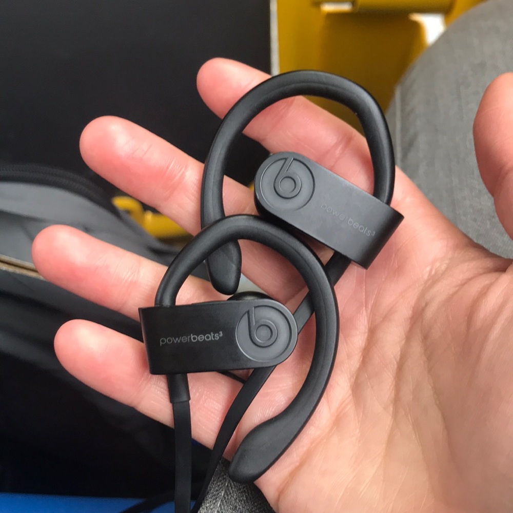 Powerbeats 3